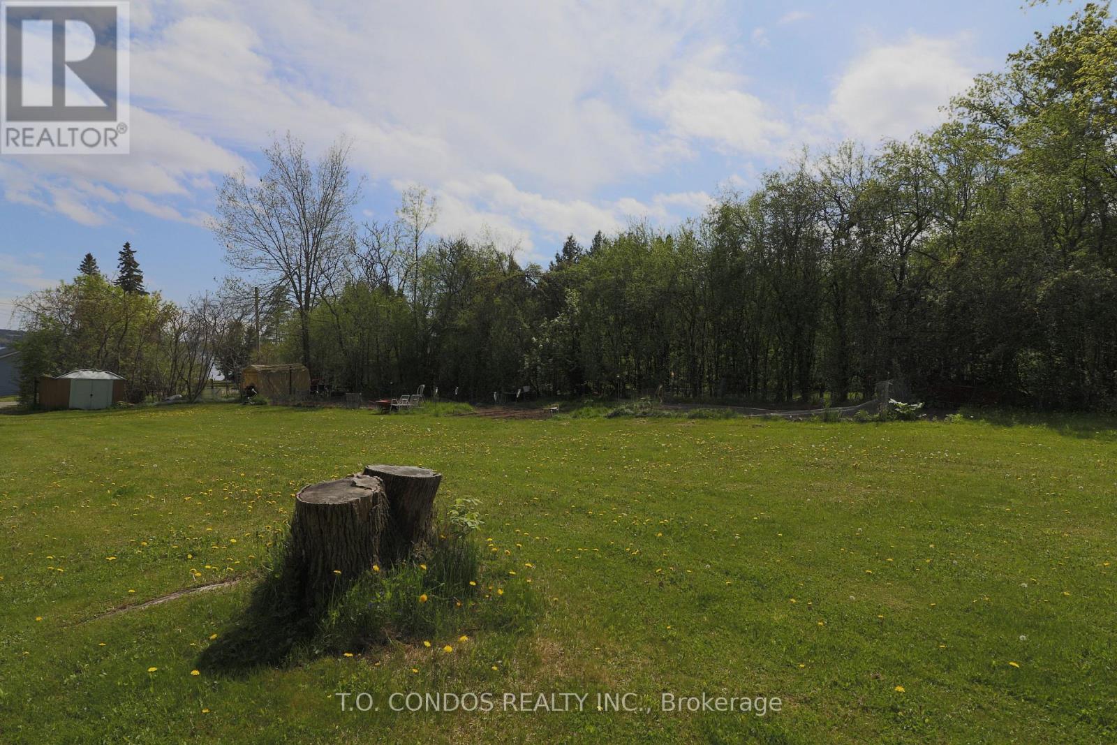 692 North Shore Drive E, Otonabee-South Monaghan, Ontario  K0L 1B0 - Photo 14 - X12194094