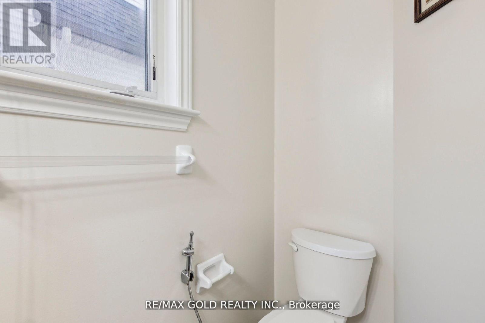 906 Verbena Crescent, Ottawa, Ontario  K1T 0K4 - Photo 17 - X12181467