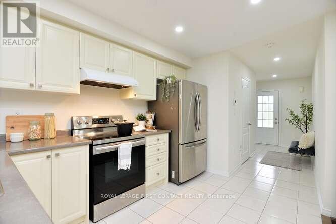 244 Esther Crescent, Thorold, Ontario  L3B 0H1 - Photo 21 - X12194688