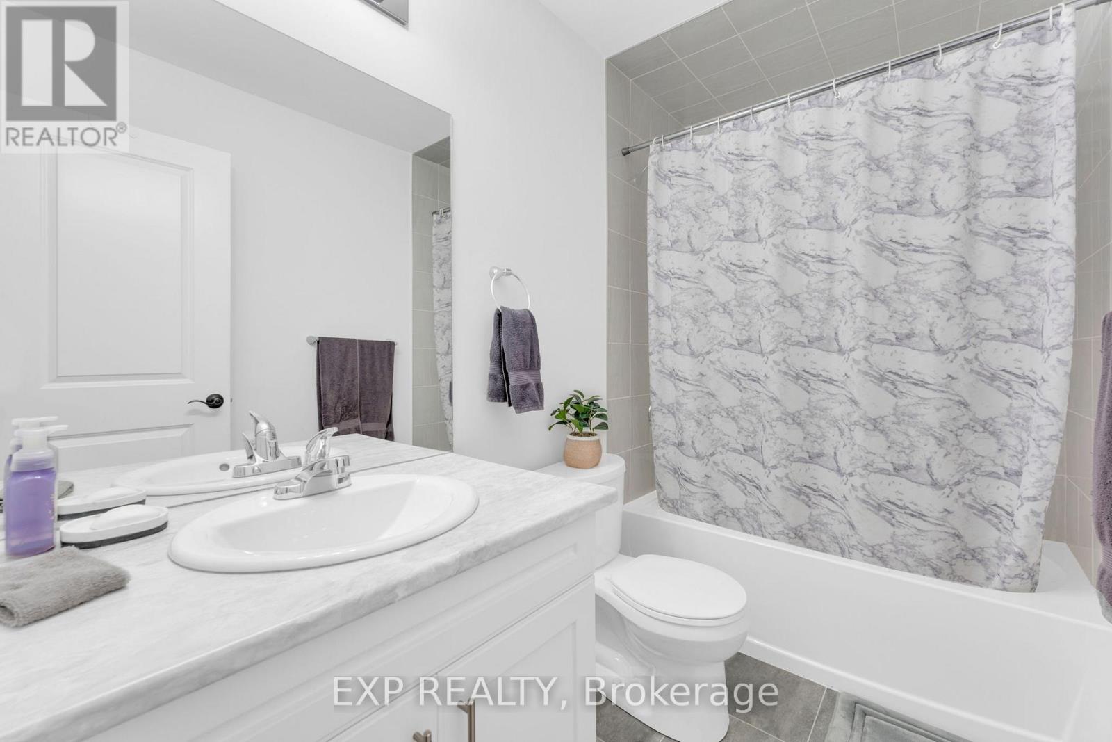 53 Gibson Avenue, Hamilton, Ontario  L8L 6J7 - Photo 24 - X12194743