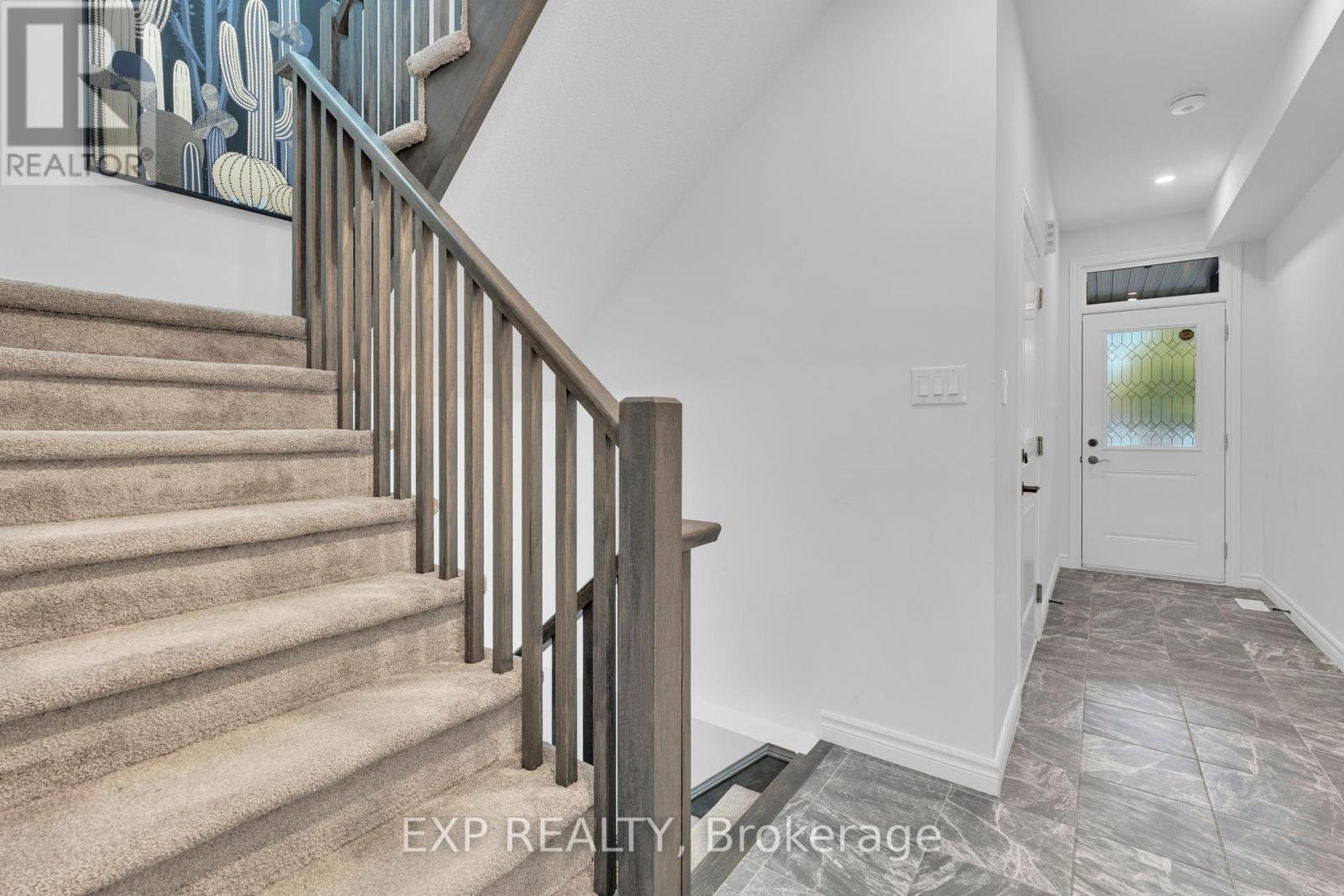 53 Gibson Avenue, Hamilton, Ontario  L8L 6J7 - Photo 7 - X12194743