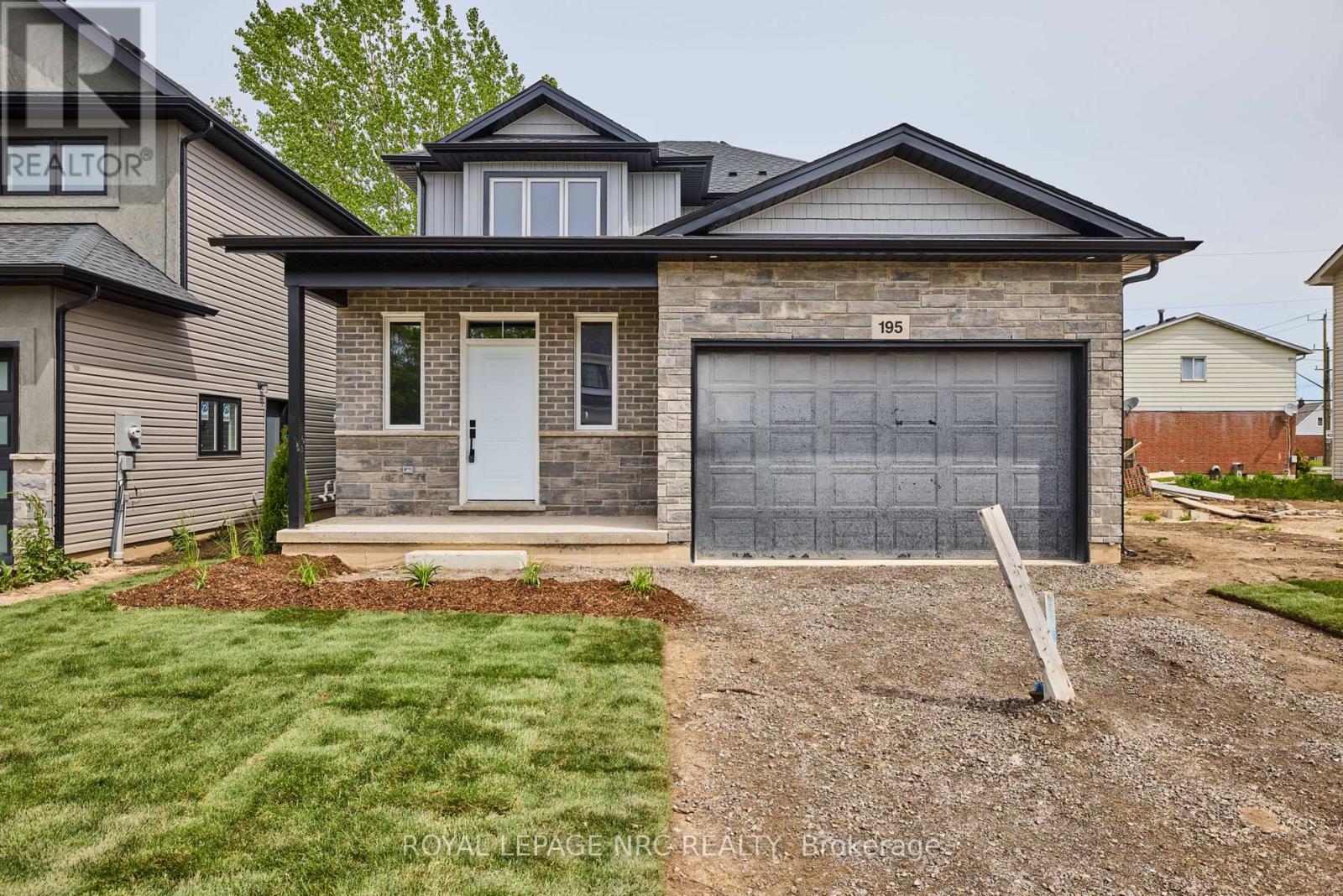 195 HODGKINS AVENUE, Thorold, Ontario