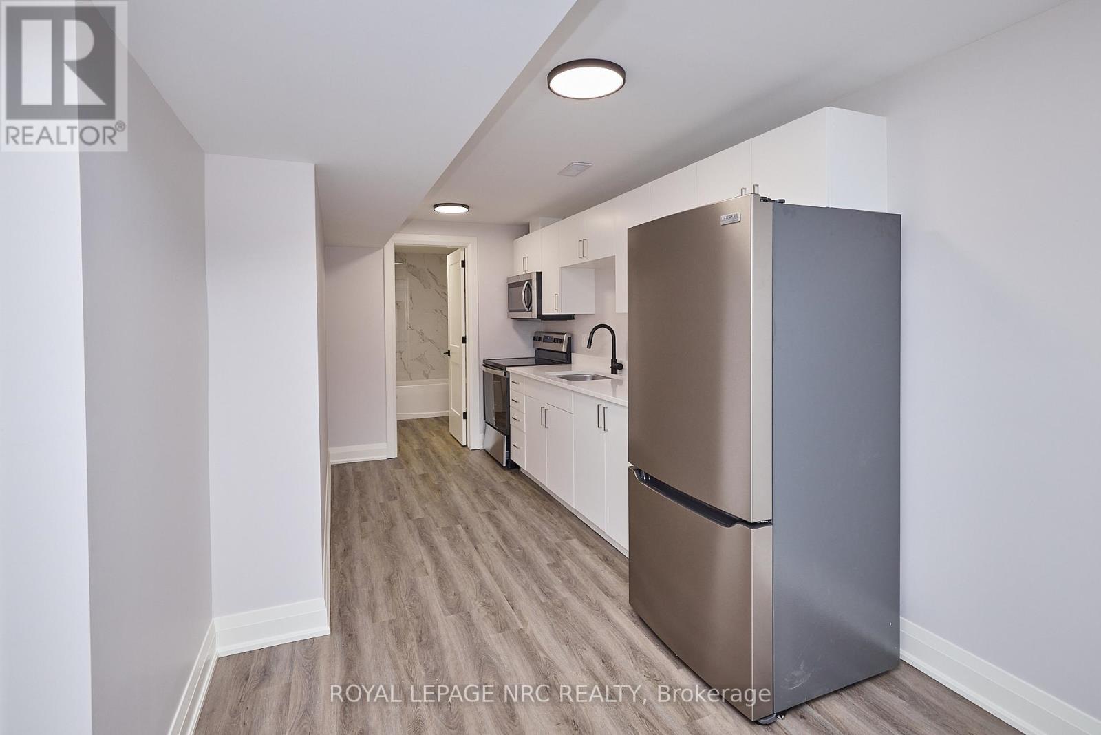 195 Hodgkins Avenue, Thorold, Ontario  L2V 0M6 - Photo 40 - X12104115