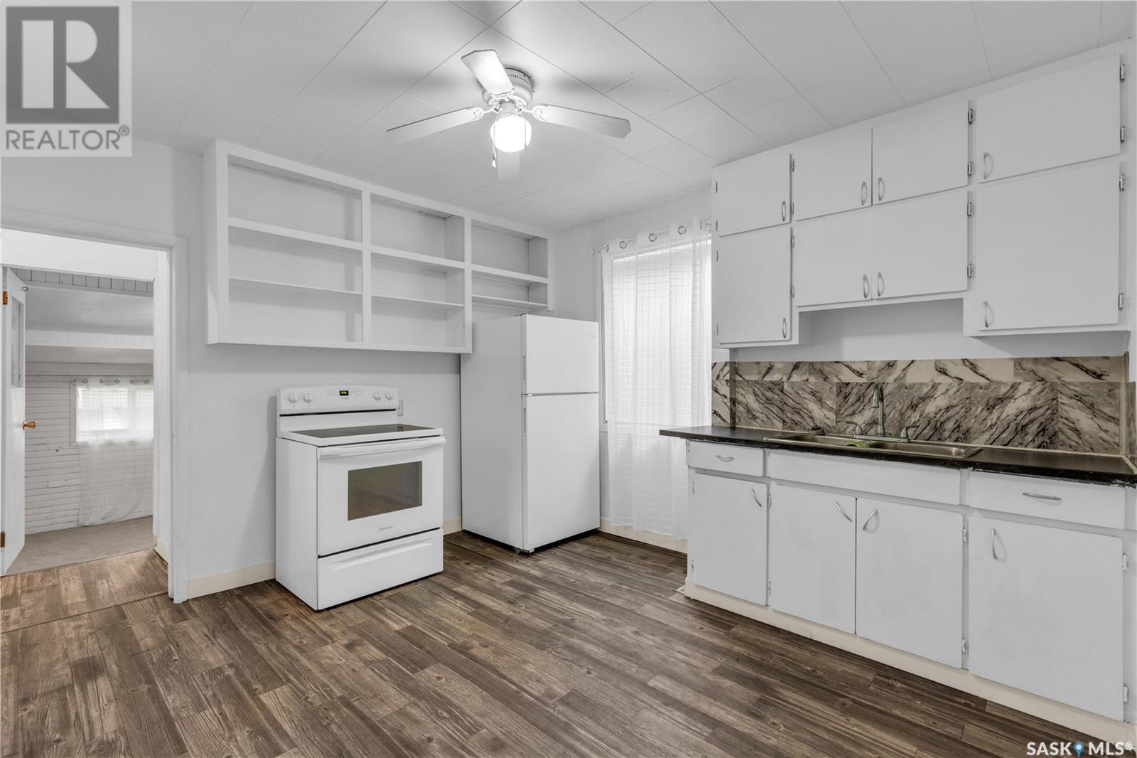 1227 C Avenue N, Saskatoon, Saskatchewan  S7K 1L6 - Photo 5 - SK008026