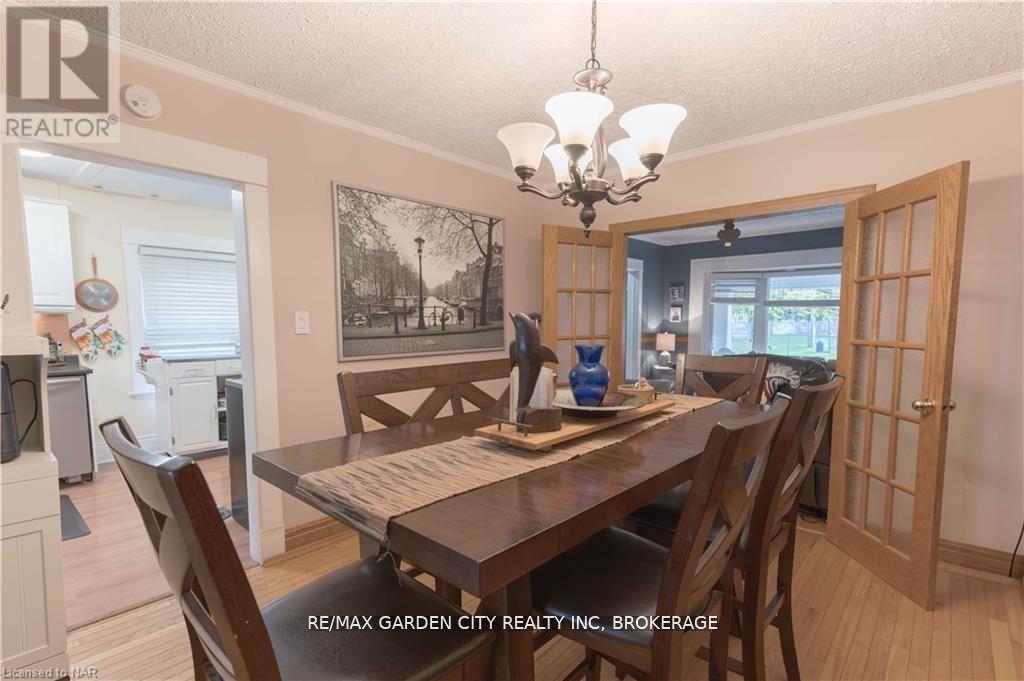 4 Haig Street, St. Catharines (Downtown), Ontario  L2R 6K5 - Photo 8 - X12195482