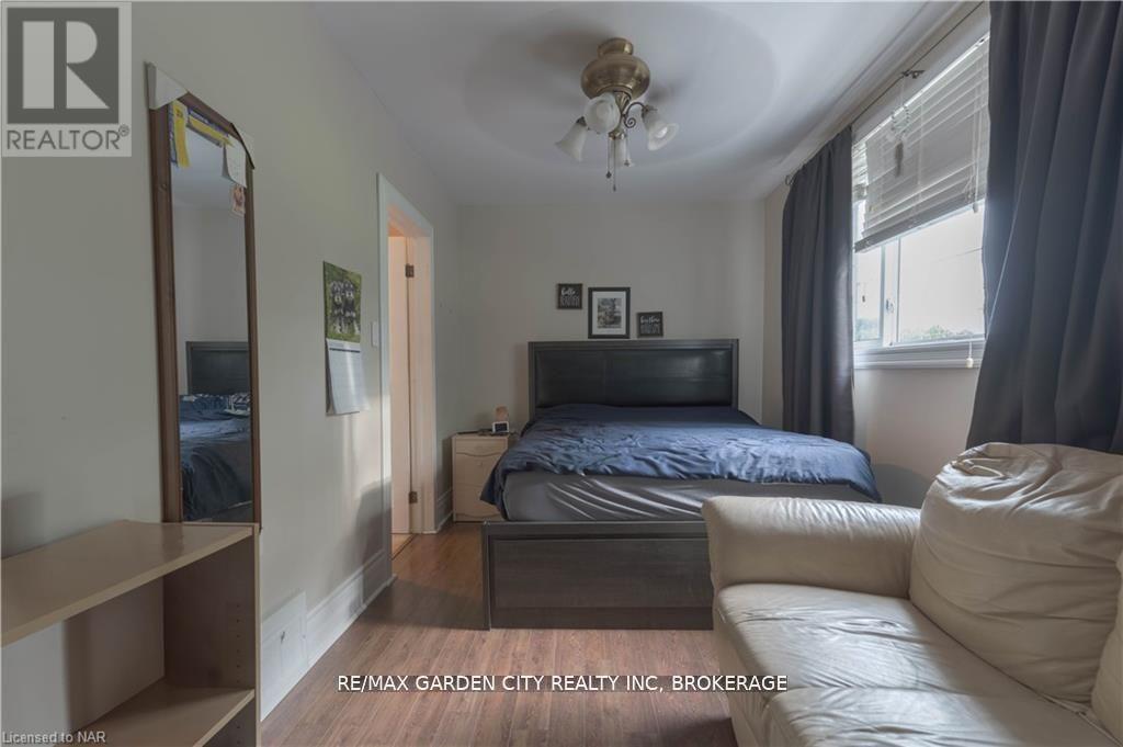 4 Haig Street, St. Catharines (Downtown), Ontario  L2R 6K5 - Photo 16 - X12195482