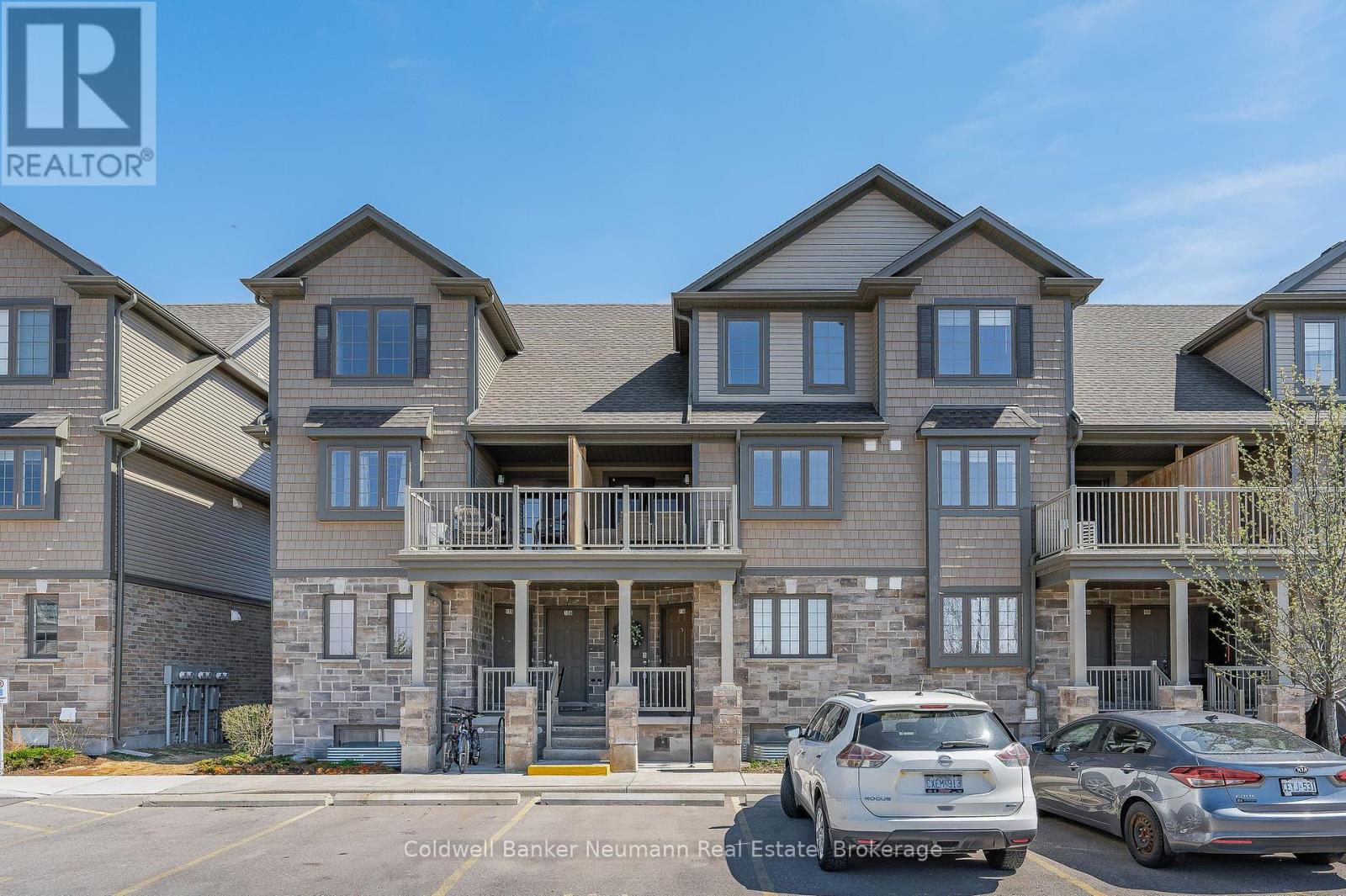 11B - 85 MULLIN DRIVE, Guelph, Ontario