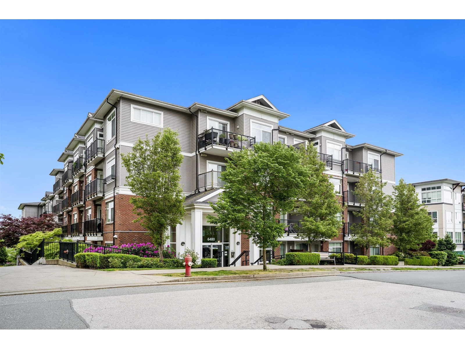 103 6480 195A STREET, Surrey, British Columbia