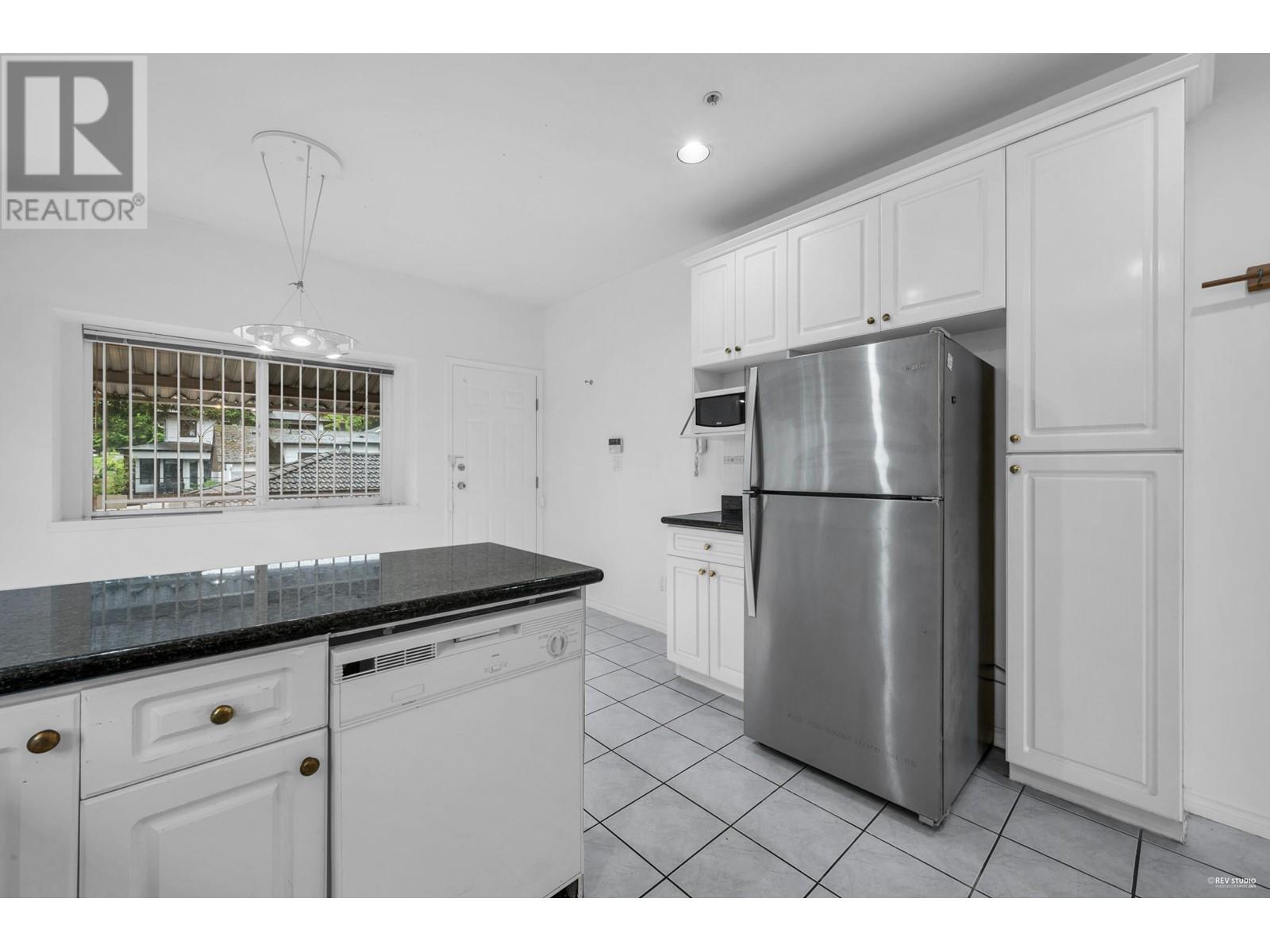 3190 Grant Street, Vancouver, British Columbia  V5K 3H9 - Photo 35 - R3002158