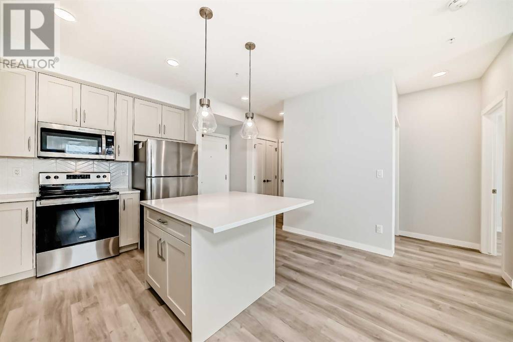 307, 150 Shawnee Square Sw, Calgary, Alberta  T2Y 0T6 - Photo 9 - A2210104