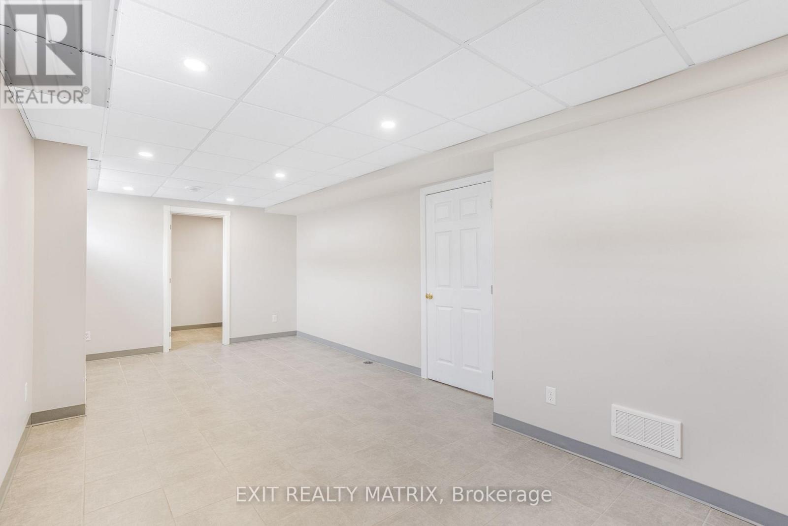804 Cartier Boulevard, Hawkesbury, Ontario  K6A 1W7 - Photo 21 - X12195522