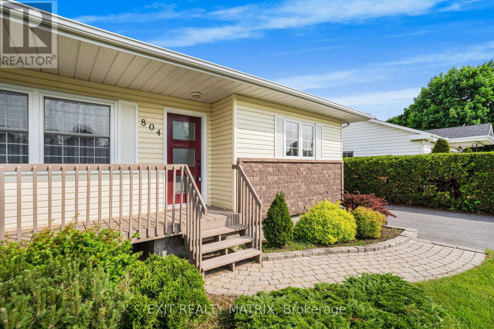 804 Cartier Boulevard, Hawkesbury, Ontario  K6A 1W7 - Photo 3 - X12195522