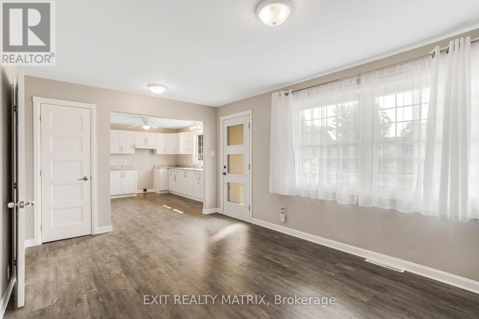 804 Cartier Boulevard, Hawkesbury, Ontario  K6A 1W7 - Photo 7 - X12195522