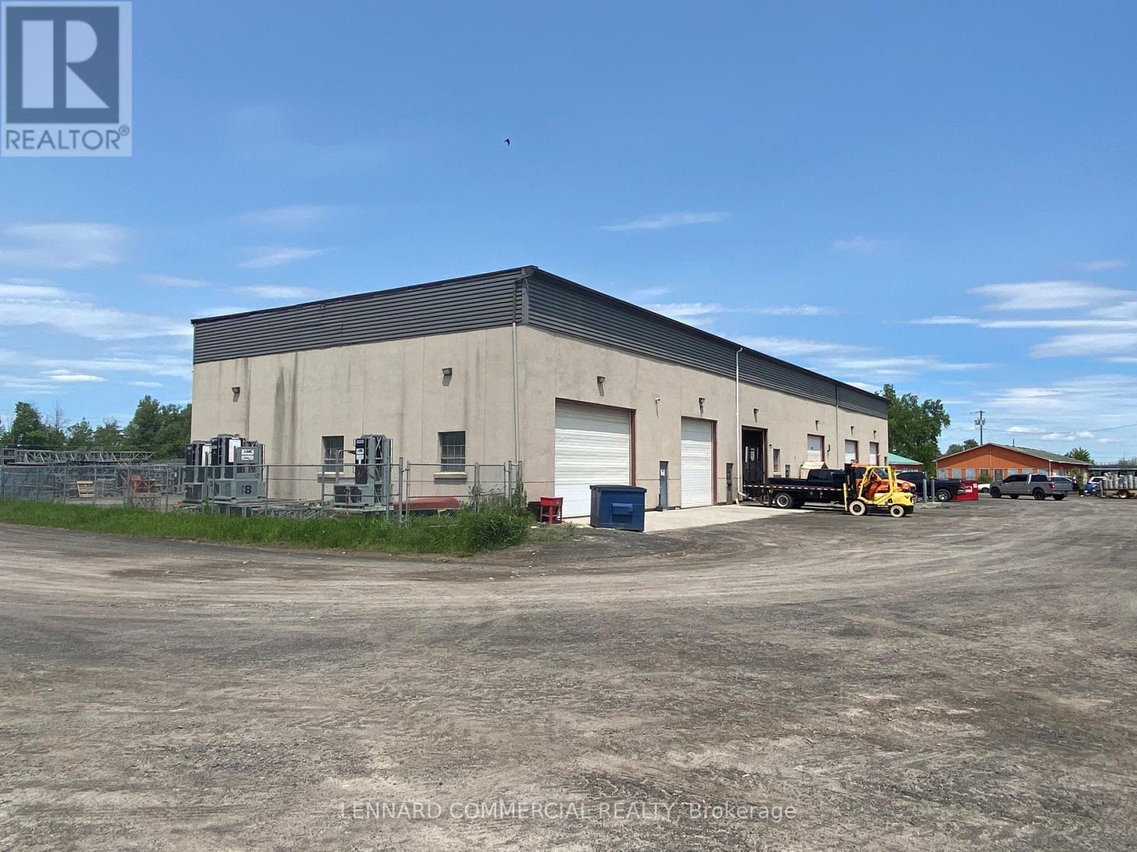 3300 Rideau Road, Ottawa, Ontario  K1G 3N4 - Photo 1 - X12195362
