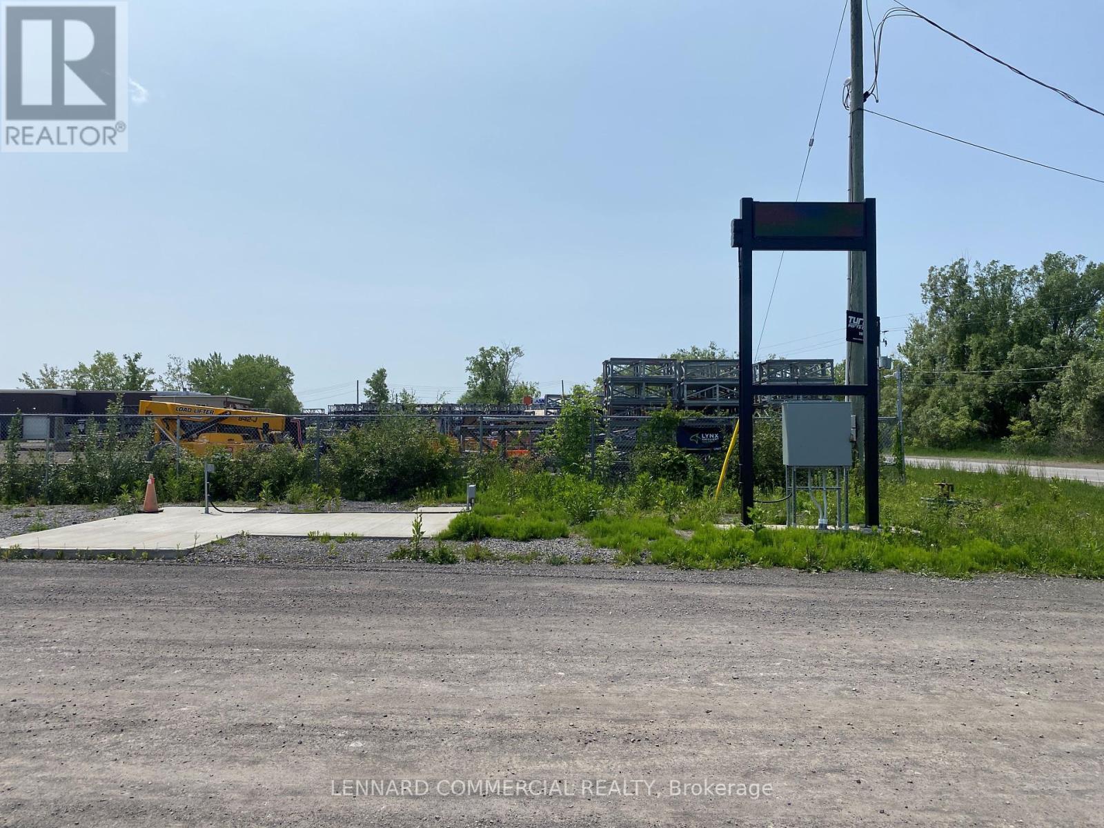 3300 Rideau Road, Ottawa, Ontario  K1G 3N4 - Photo 4 - X12195362
