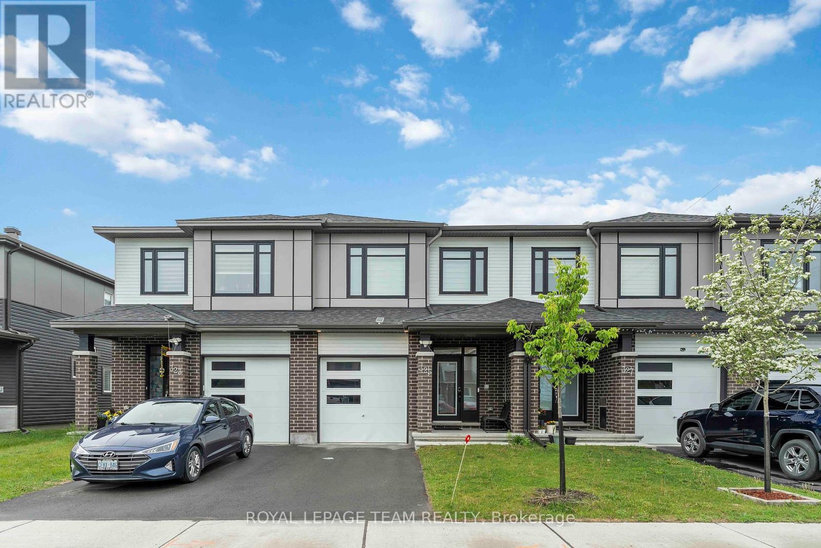 325 Cosanti Drive, Ottawa, Ontario  K2S 2W6 - Photo 1 - X12195366
