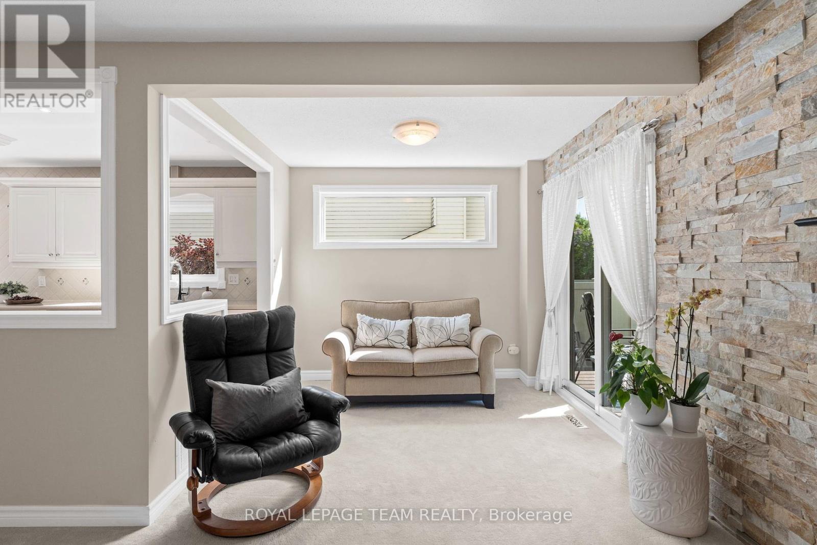 23 Glacier Street, Ottawa, Ontario  K2J 2M7 - Photo 10 - X12195534