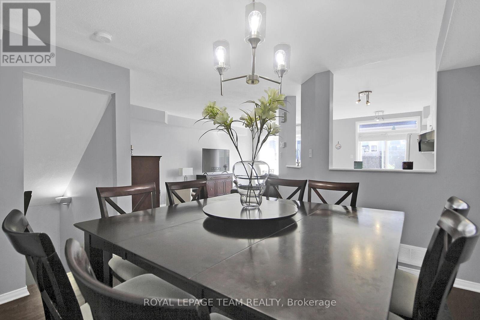 214 Cityview Crescent, Ottawa, Ontario  K4A 0T9 - Photo 12 - X12195542