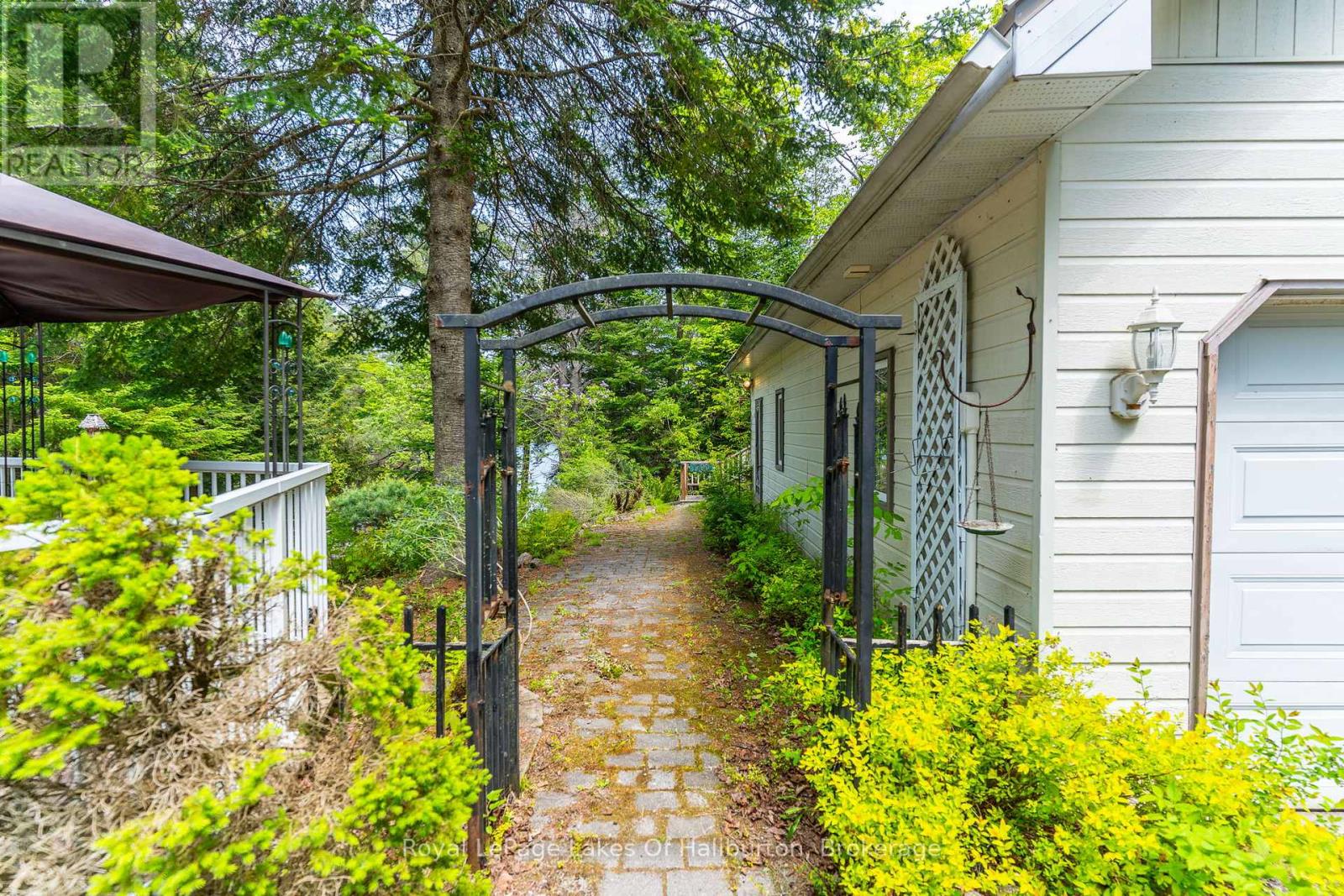 1700 Kushog Lake Road, Algonquin Highlands (Stanhope), Ontario  K0M 1S0 - Photo 32 - X12195375