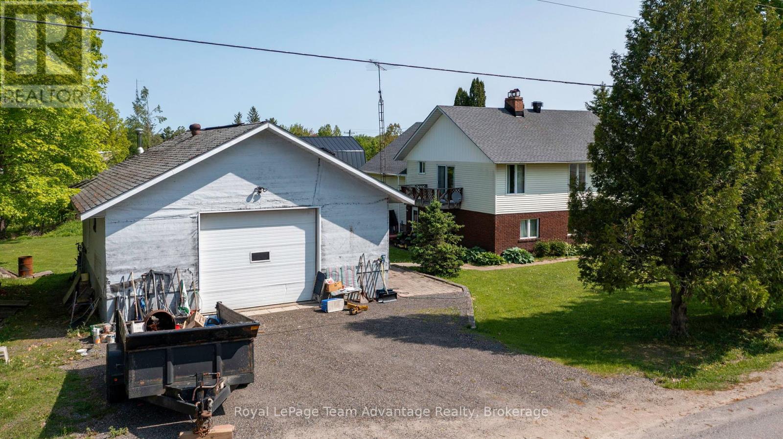 395 High Street, Georgian Bay, Ontario P0C 1H0 - Photo 2 - X12195413