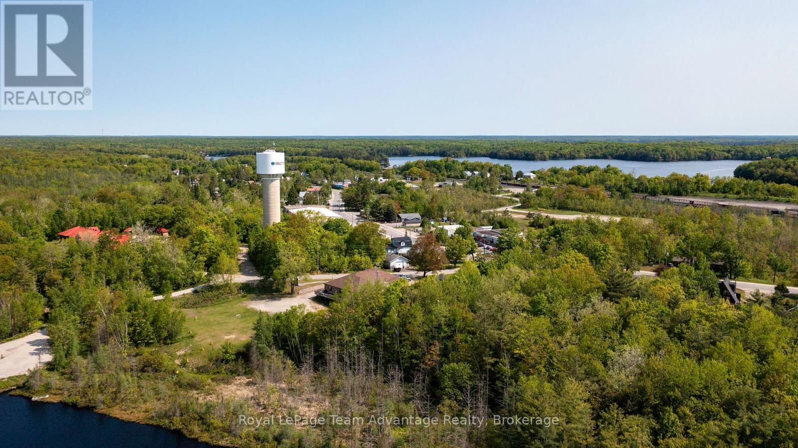 395 High Street, Georgian Bay, Ontario P0C 1H0 - Photo 40 - X12195413