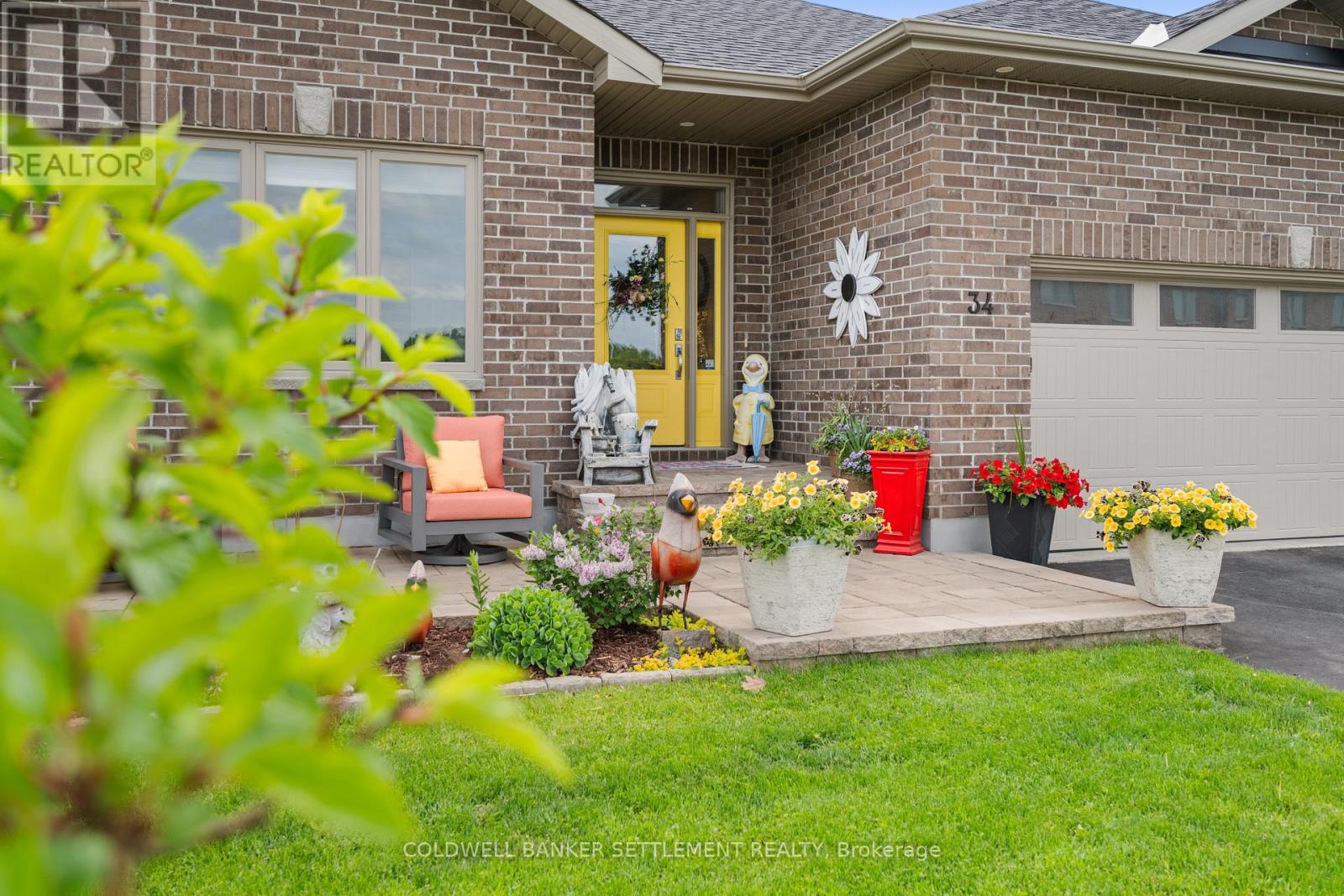 34 Senators Gate Drive, Perth, Ontario  K7H 0B5 - Photo 5 - X12195510