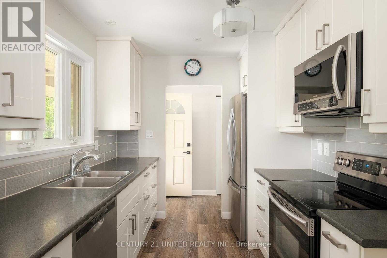 85 Earlwood Drive, Peterborough West, Ontario  K9J 6B5 - Photo 2 - X12195508