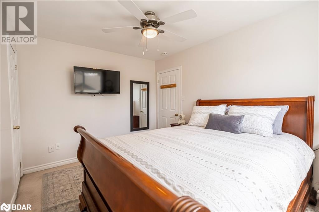 210 Southview Road, Barrie, Ontario  L4N 3X7 - Photo 17 - 40737455