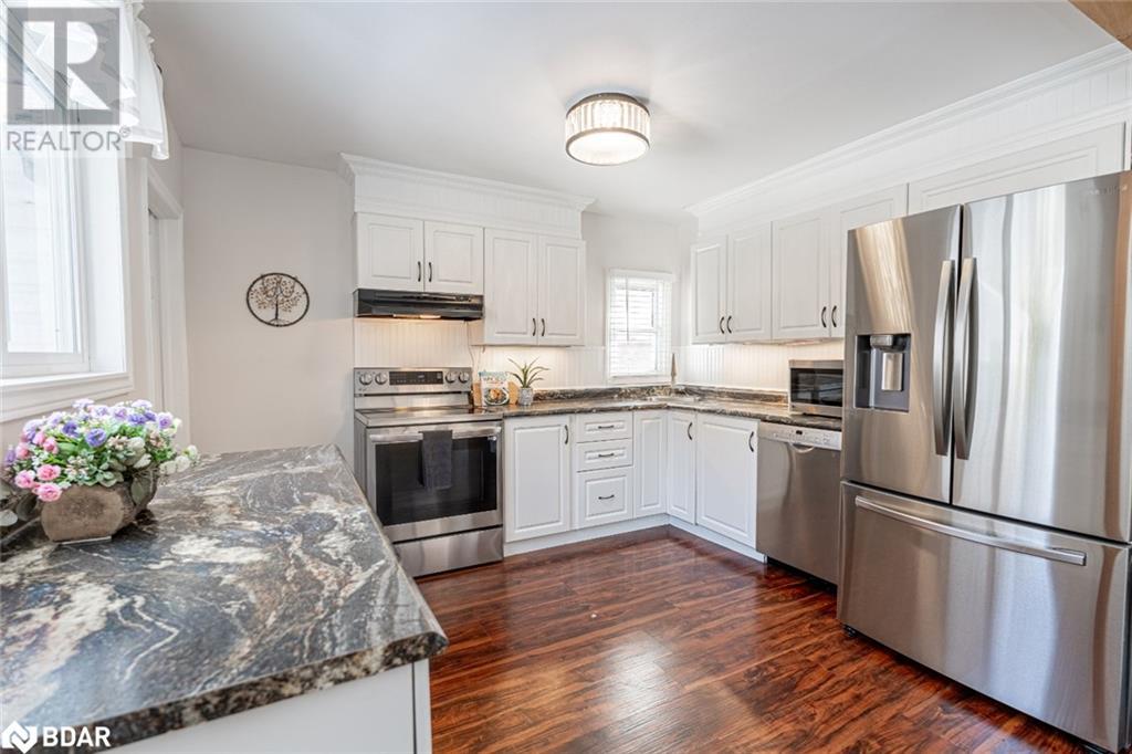 210 Southview Road, Barrie, Ontario  L4N 3X7 - Photo 5 - 40737455