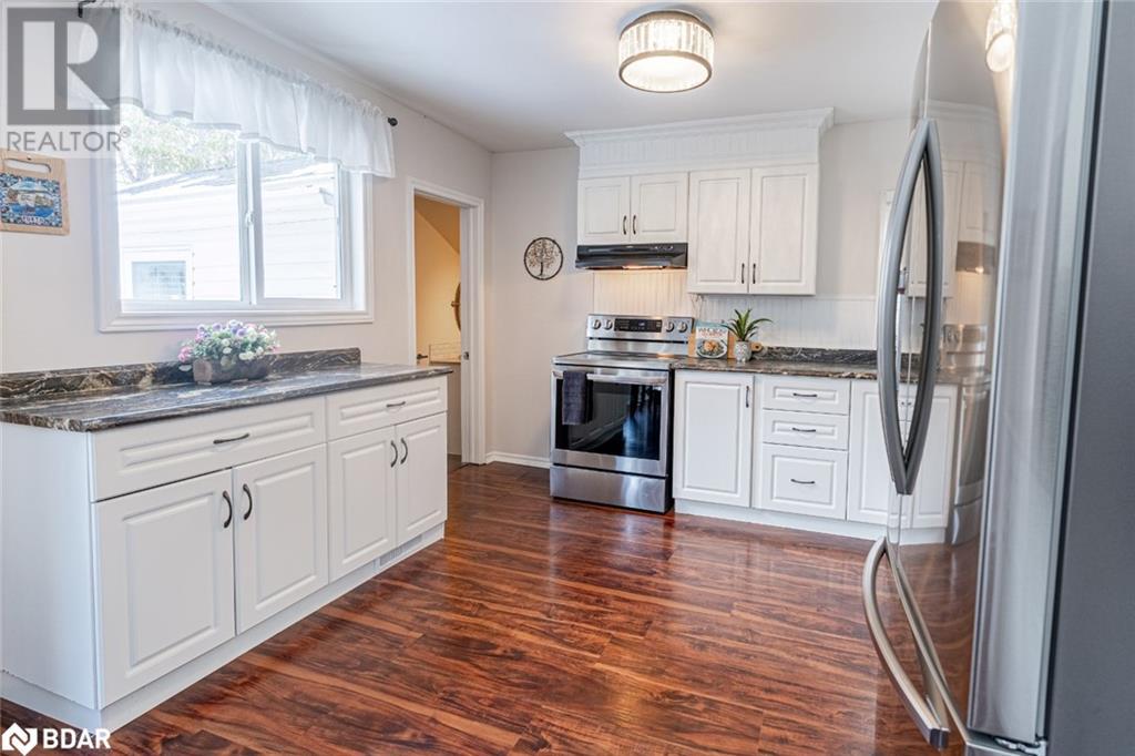 210 Southview Road, Barrie, Ontario  L4N 3X7 - Photo 6 - 40737455