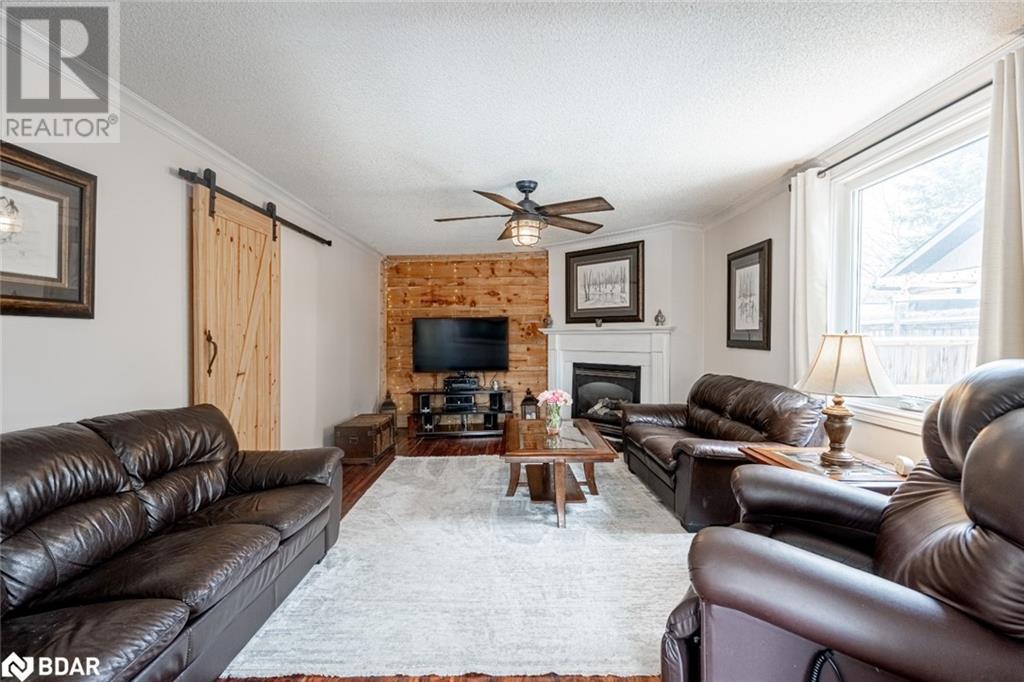 210 Southview Road, Barrie, Ontario  L4N 3X7 - Photo 9 - 40737455
