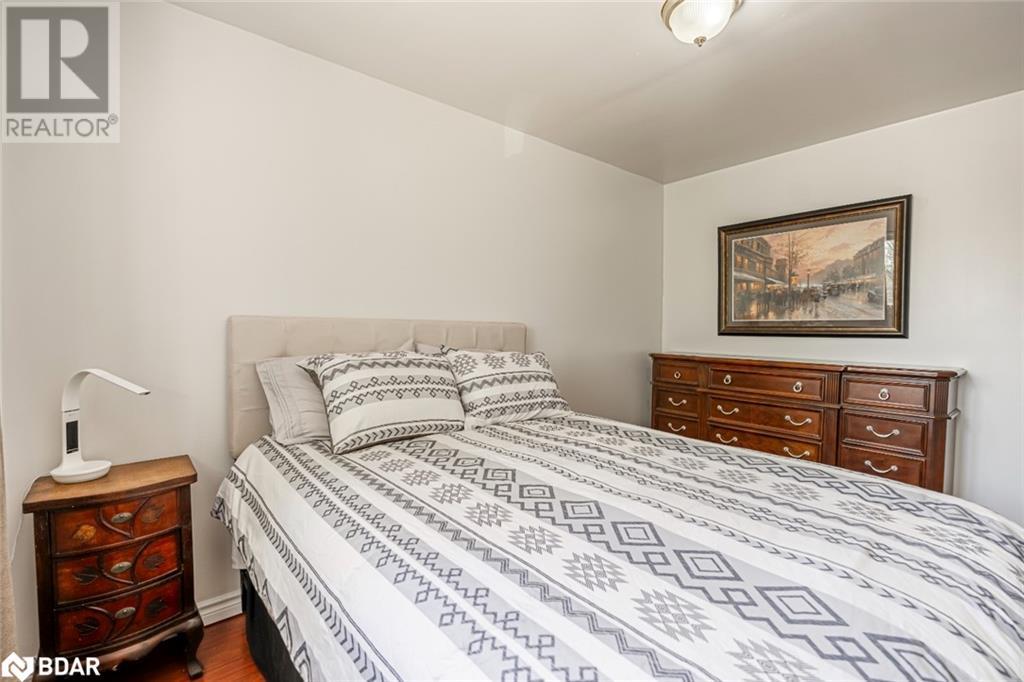 210 Southview Road, Barrie, Ontario  L4N 3X7 - Photo 19 - 40737447