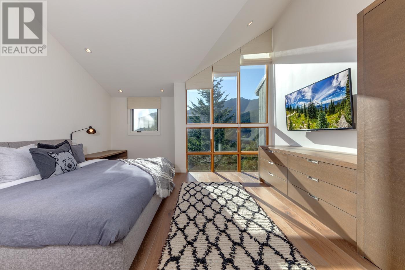 15 2221 Gondola Way, Whistler, British Columbia  V8E 0M8 - Photo 25 - R3009773