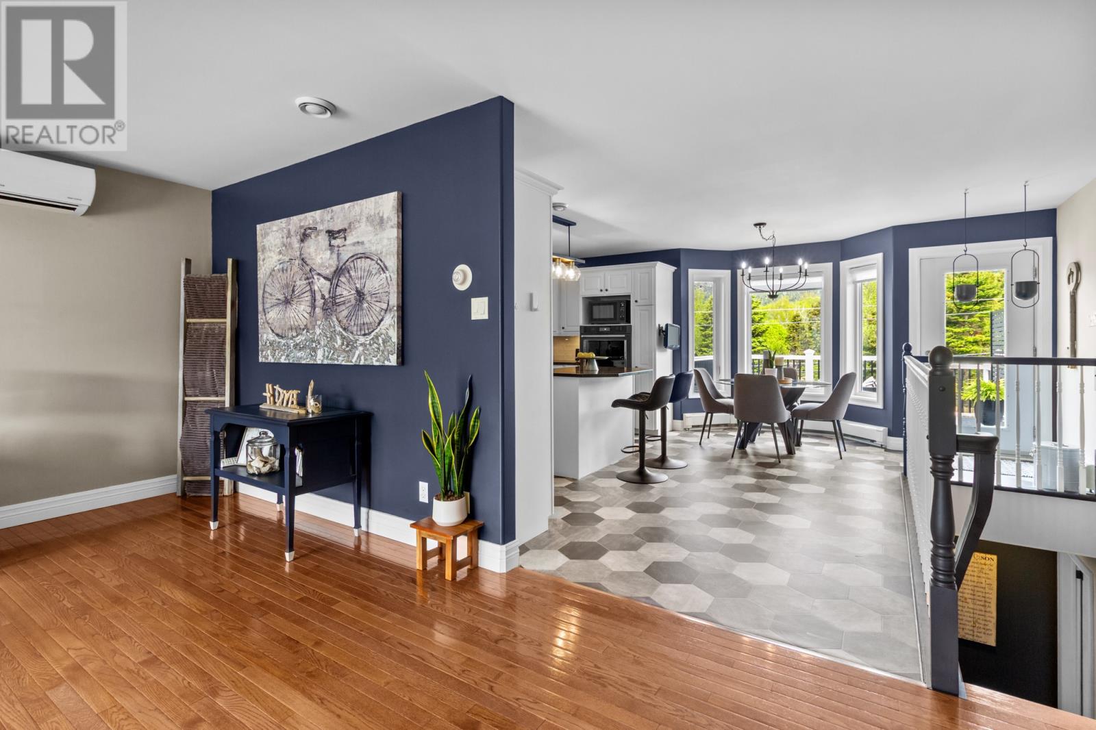 Property at 21 Mainsail Drive image 5