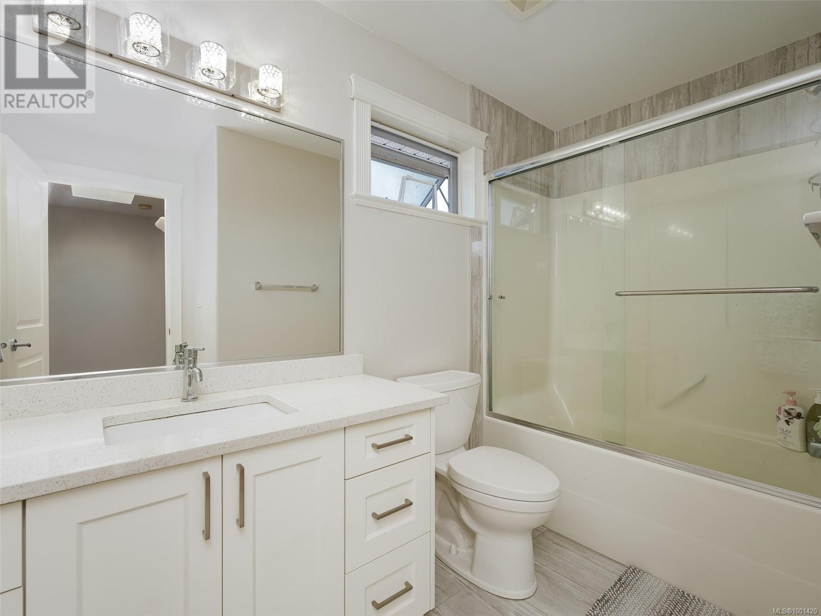 4276 Kincaid St, Saanich, British Columbia  V8X 4R3 - Photo 25 - 1001420