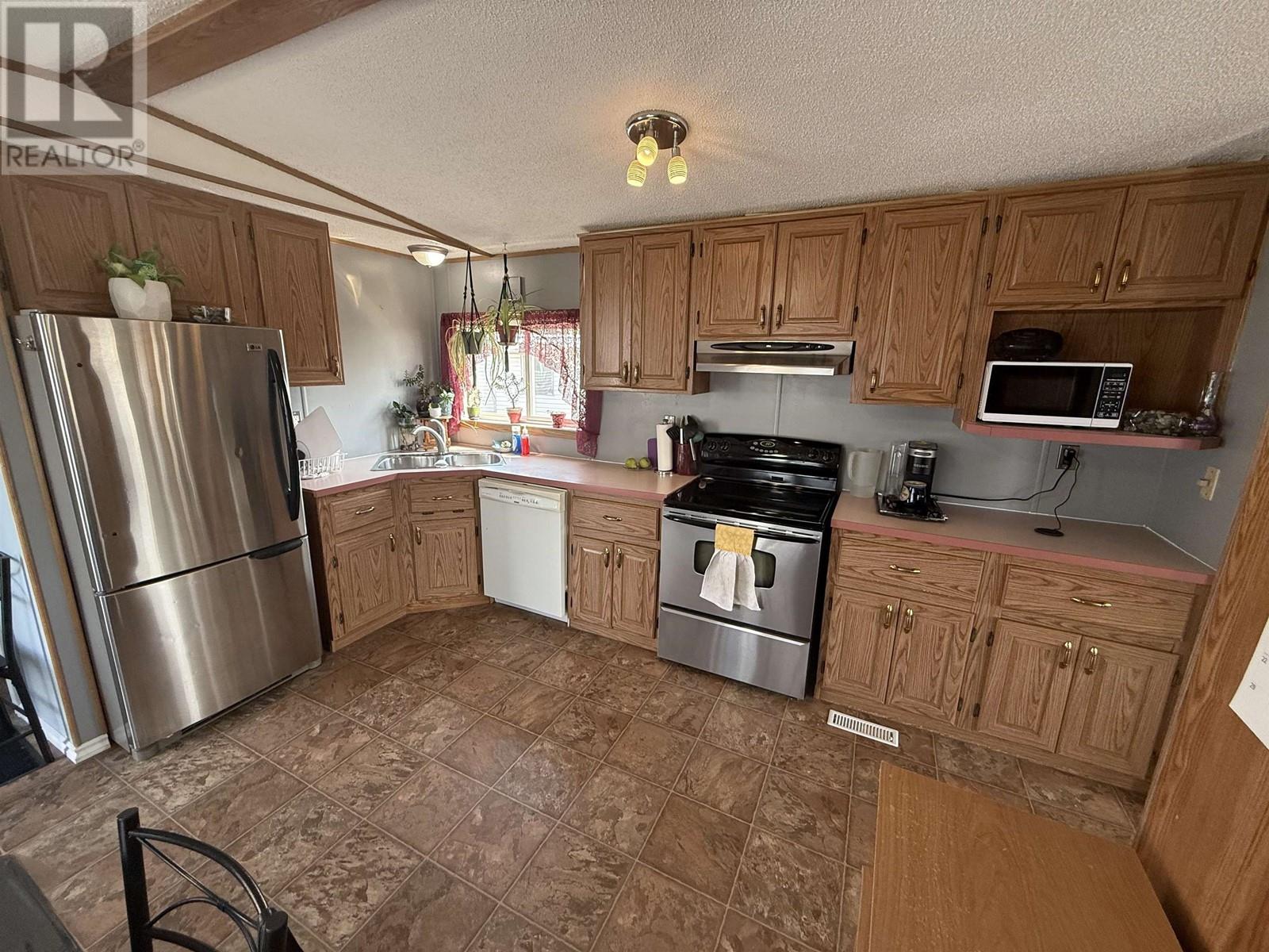 31 8420 Alaska Road, Fort St. John, British Columbia  V1J 4J6 - Photo 6 - R3011174
