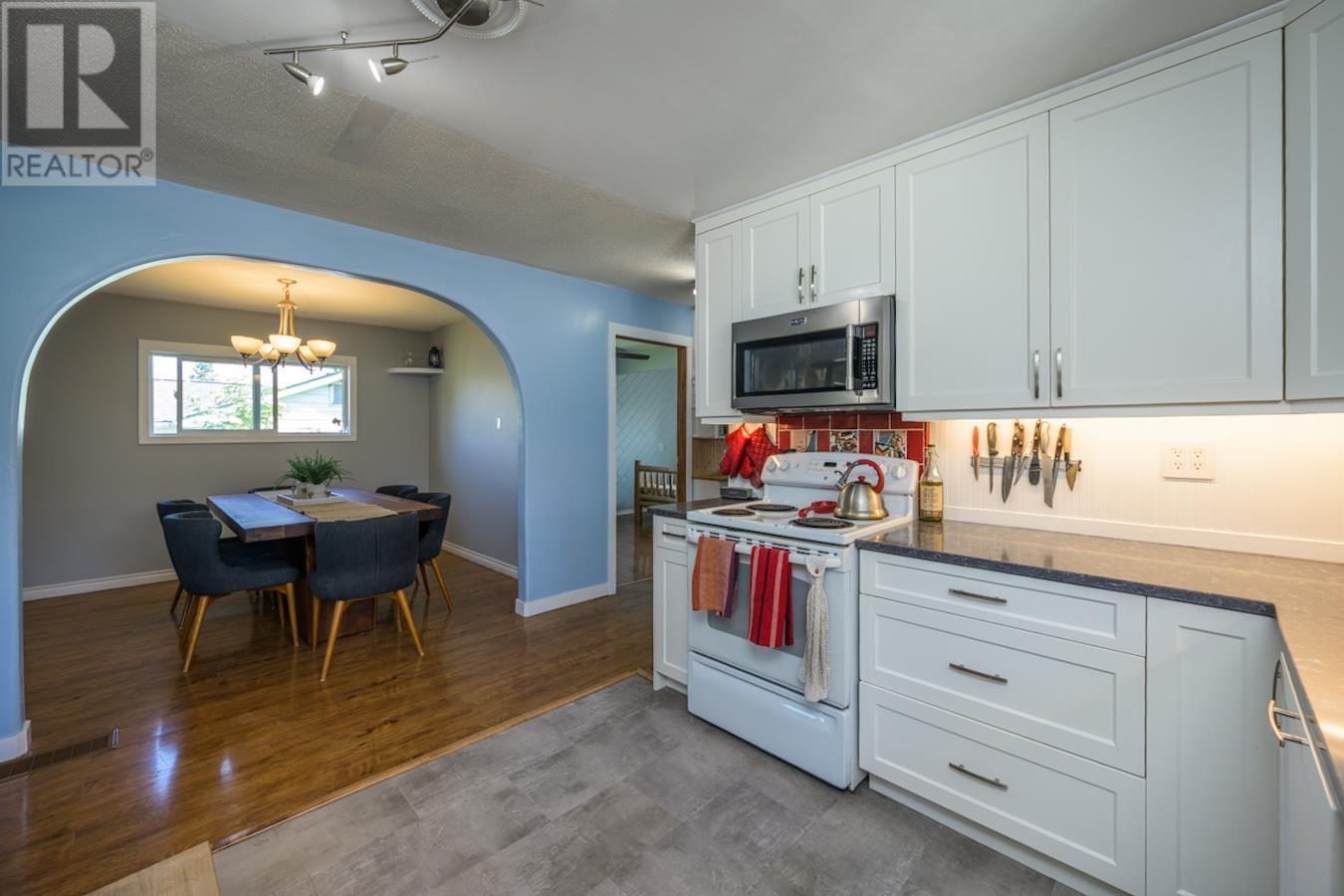 954 Irwin Street, Prince George, British Columbia  V2M 2X9 - Photo 10 - R3011223