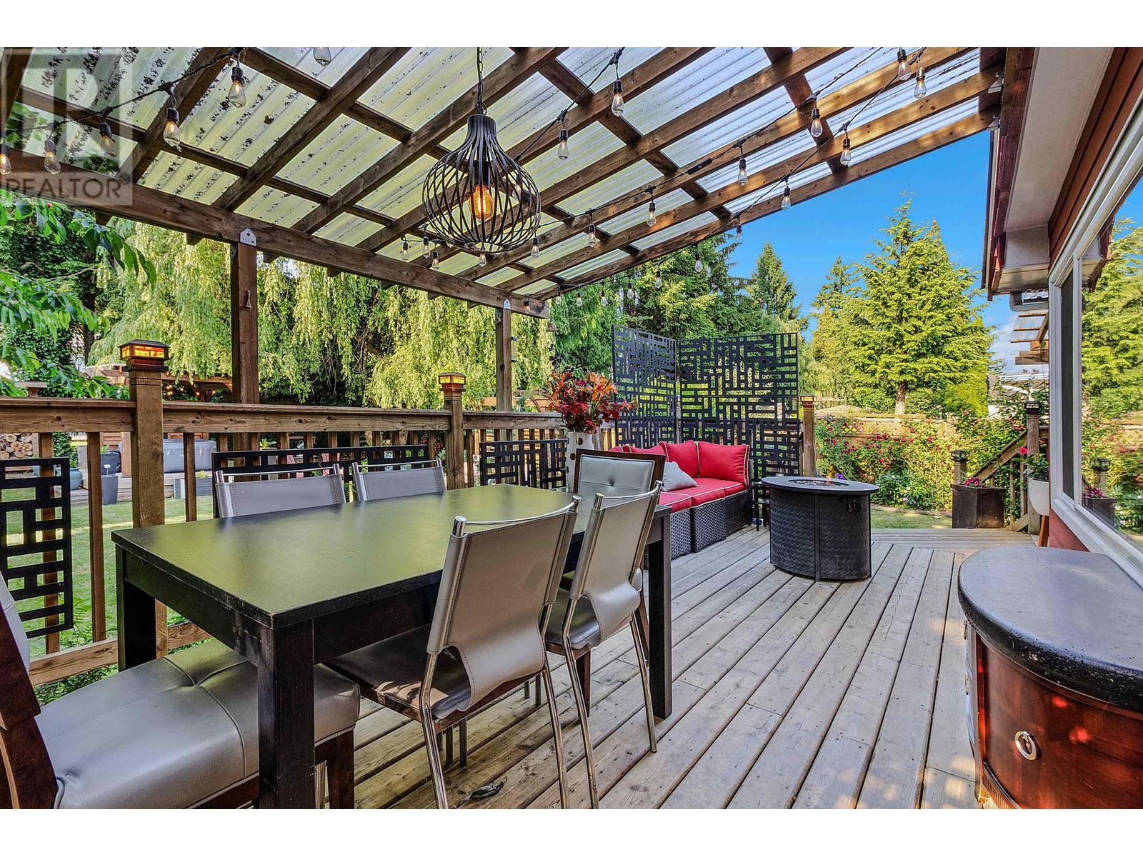 21525 Stonehouse Avenue, Maple Ridge, British Columbia  V2X 3Z5 - Photo 8 - R3010940
