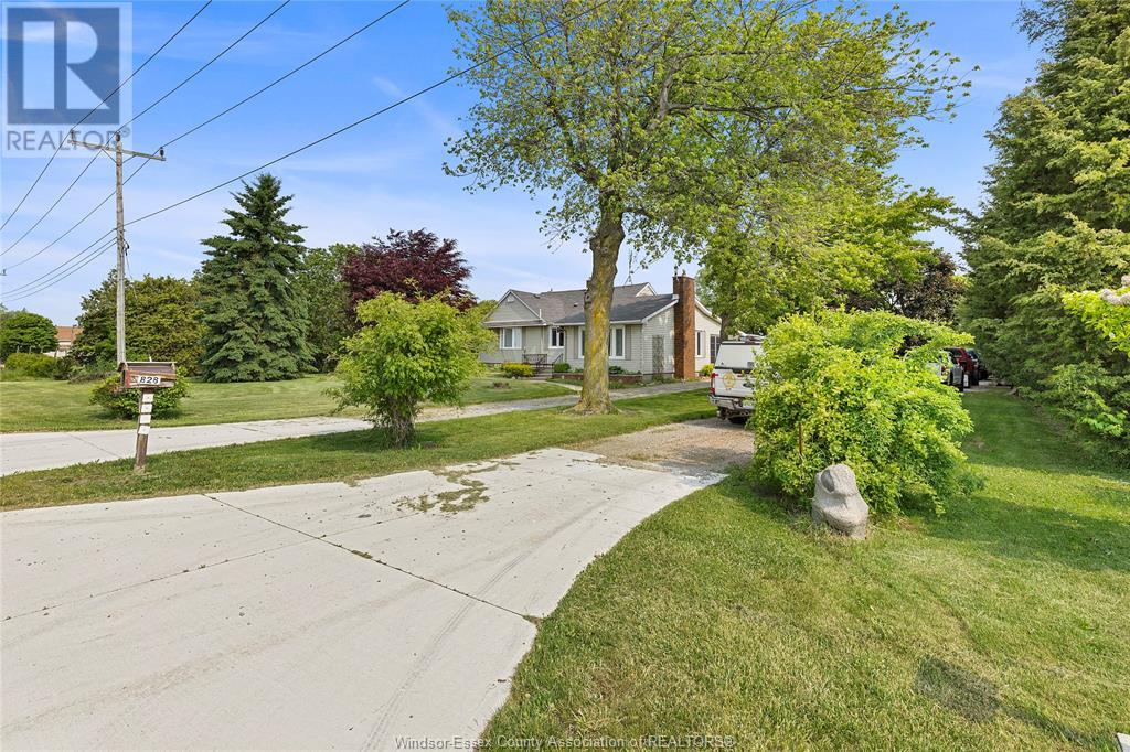 828 Road 2, Kingsville, Ontario  N9Y 2E4 - Photo 4 - 25014126
