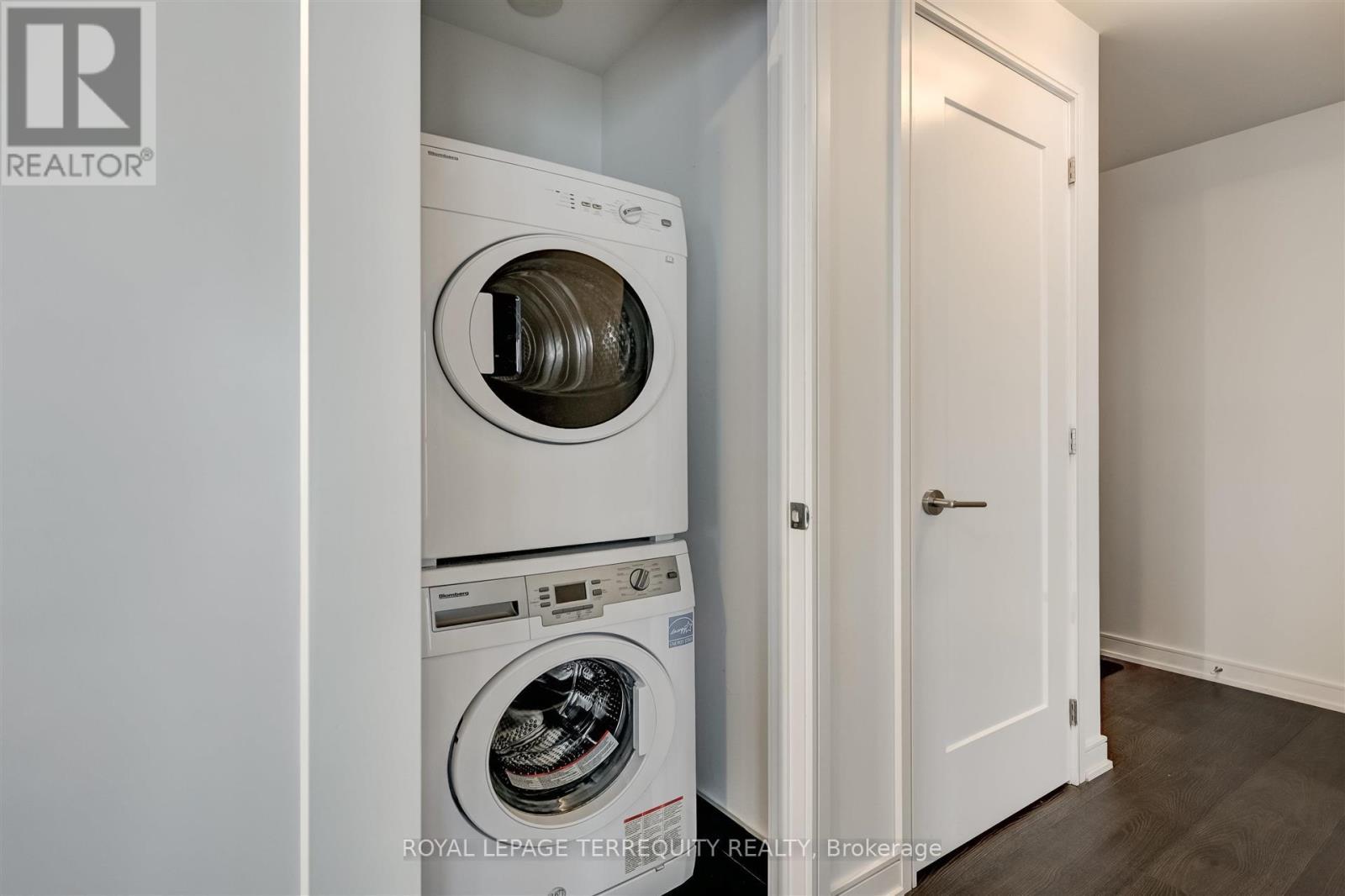 2607 - 88 Scott Street, Toronto, Ontario  M5E 0A9 - Photo 13 - C12195278