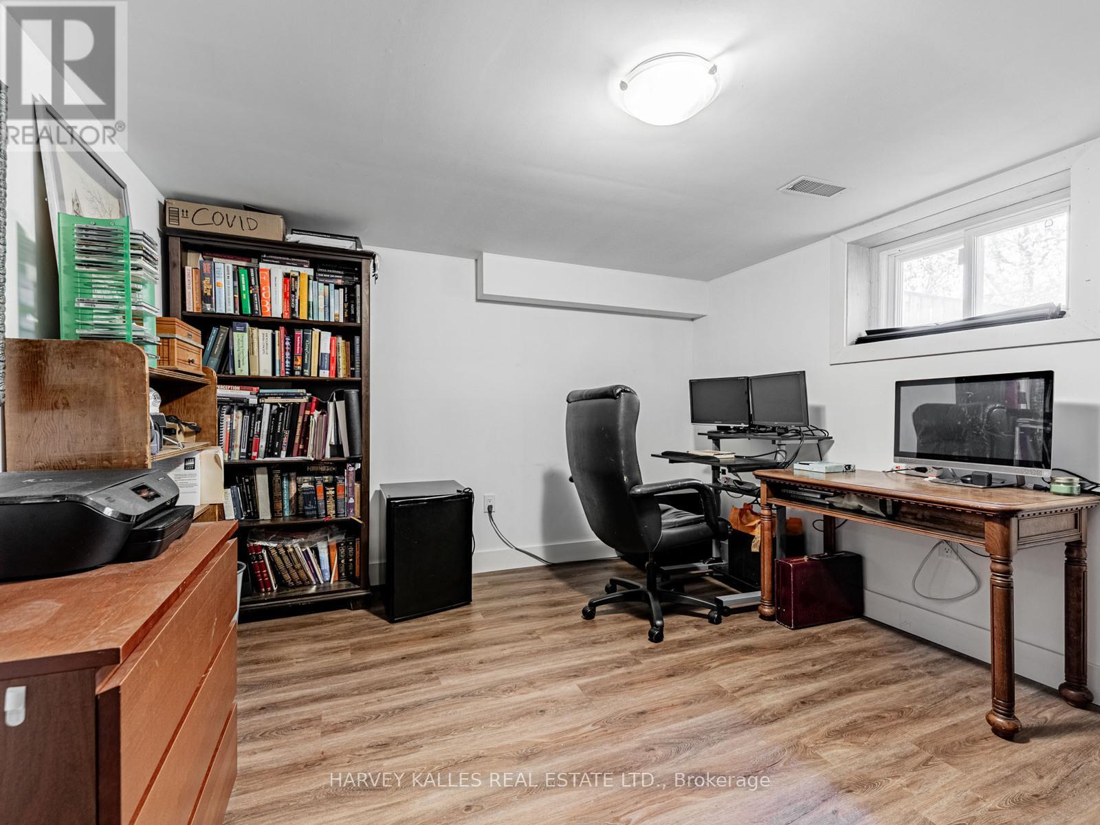 736 Glencairn Avenue, Toronto (Englemount-Lawrence), Ontario  M6B 2A1 - Photo 15 - C12195282