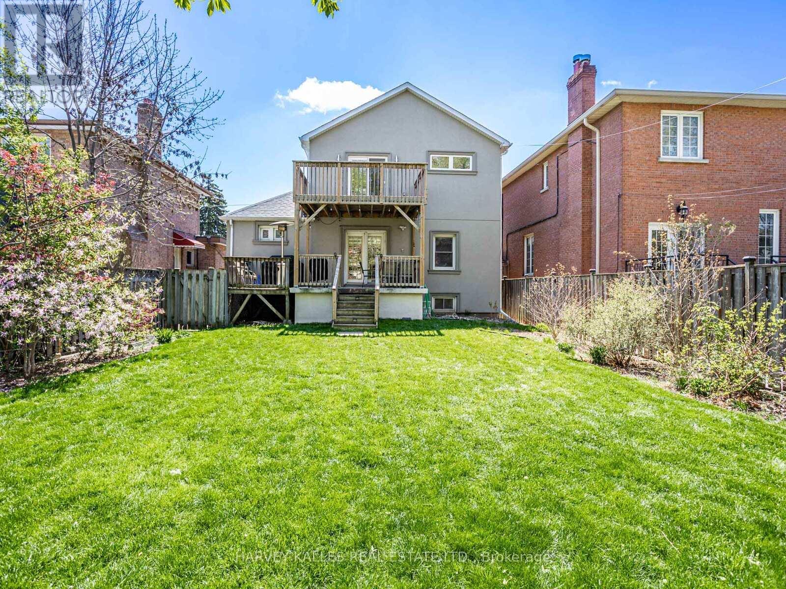 736 Glencairn Avenue, Toronto, Ontario  M6B 2A1 - Photo 20 - C12195282