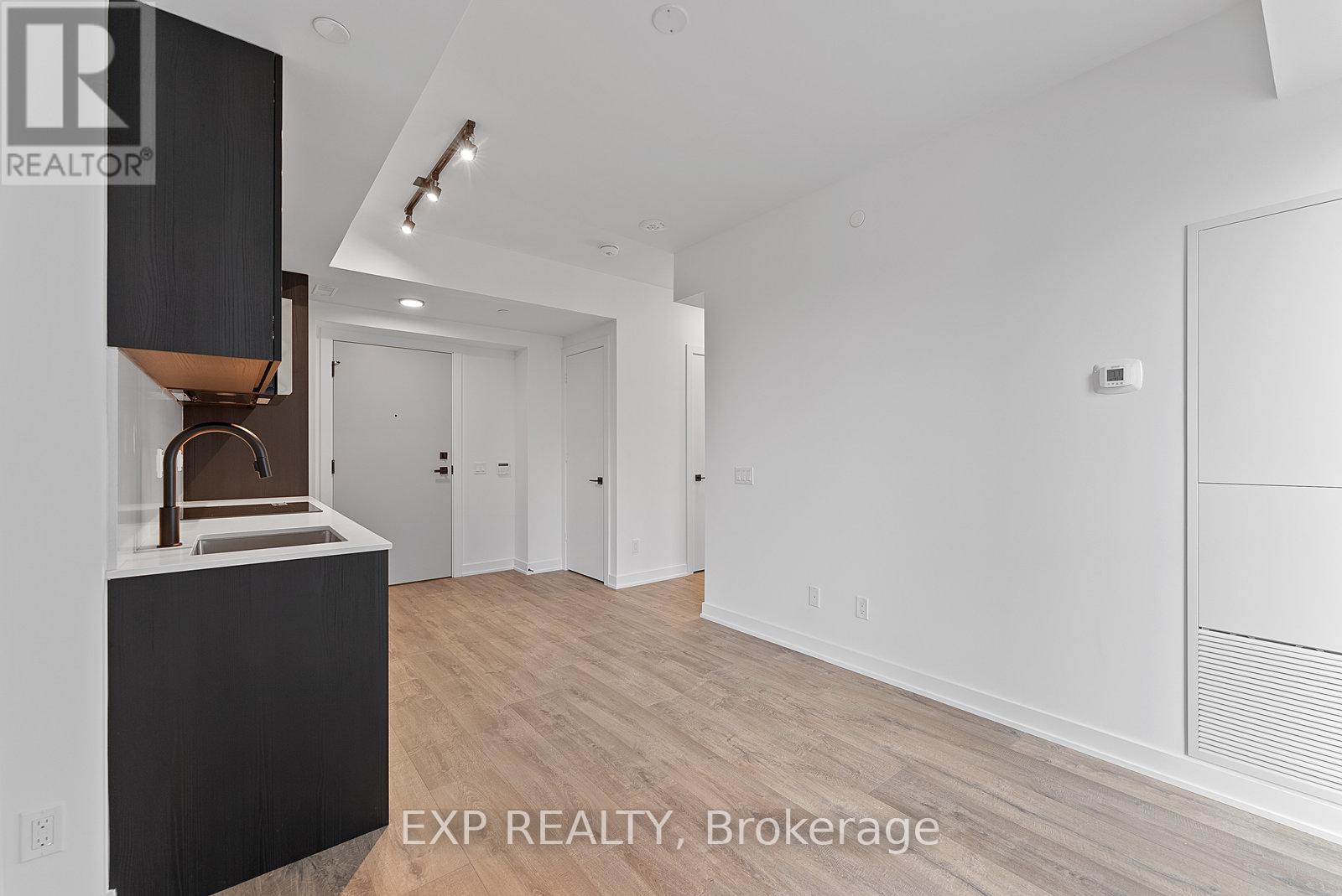 2905 - 327 King Street W, Toronto, Ontario  M5V 0W7 - Photo 9 - C12195387