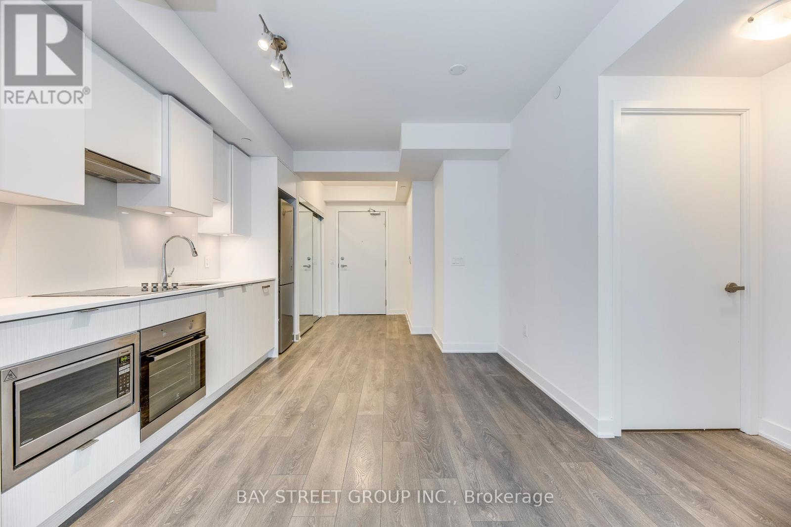 707 - 99 Broadway Avenue, Toronto, Ontario  M4P 0E3 - Photo 10 - C12195416