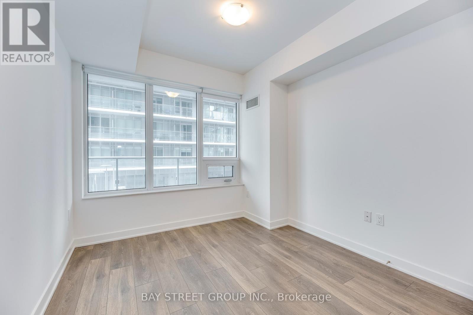 707 - 99 Broadway Avenue, Toronto, Ontario  M4P 0E3 - Photo 17 - C12195416