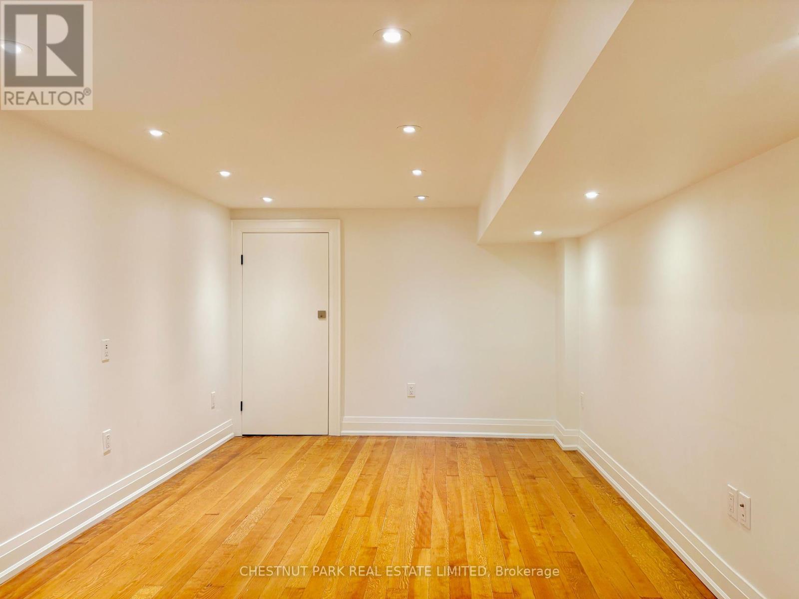 B2 - 18 Servington Crescent, Toronto, Ontario  M4S 2J3 - Photo 12 - C12195435