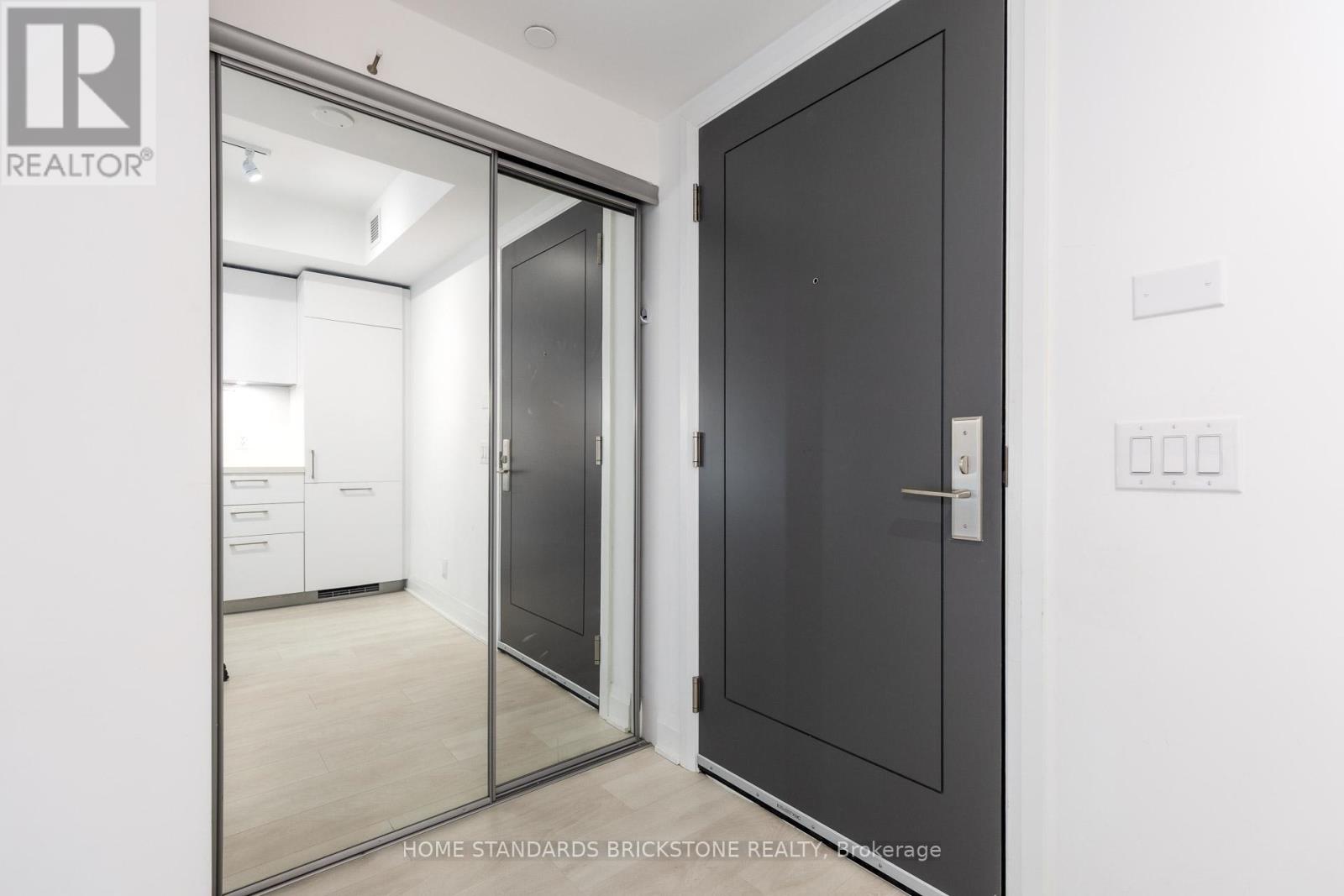 429 - 33 FREDERICK TODD WAY, toronto (thorncliffe park), Ontario