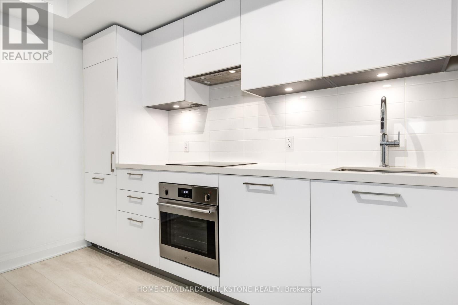 429 - 33 Frederick Todd Way, Toronto, Ontario  M4G 0C9 - Photo 5 - C12195464
