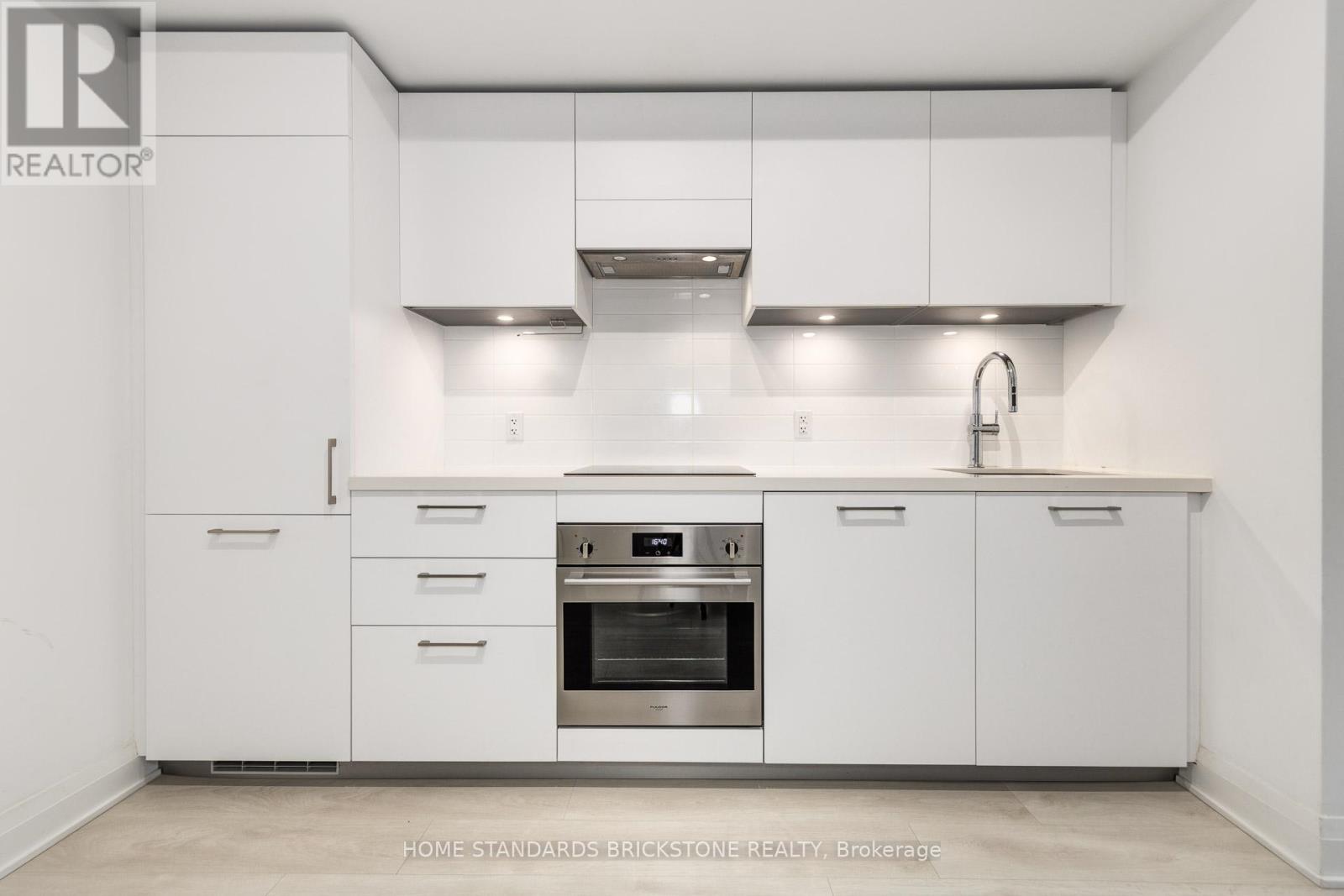 429 - 33 Frederick Todd Way, Toronto (Thorncliffe Park), Ontario  M4G 0C9 - Photo 6 - C12195464