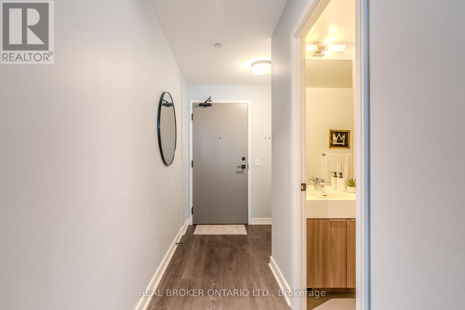 1008 - 60 Tannery Road, Toronto, Ontario  M5A 0S8 - Photo 5 - C12195487